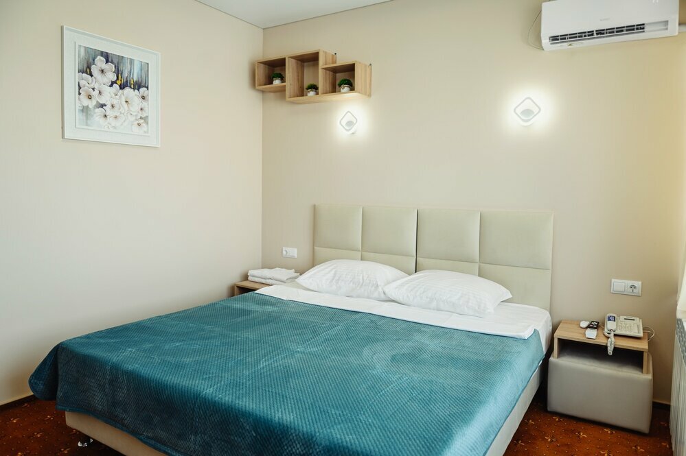 Гостиница Торнадо Ейск