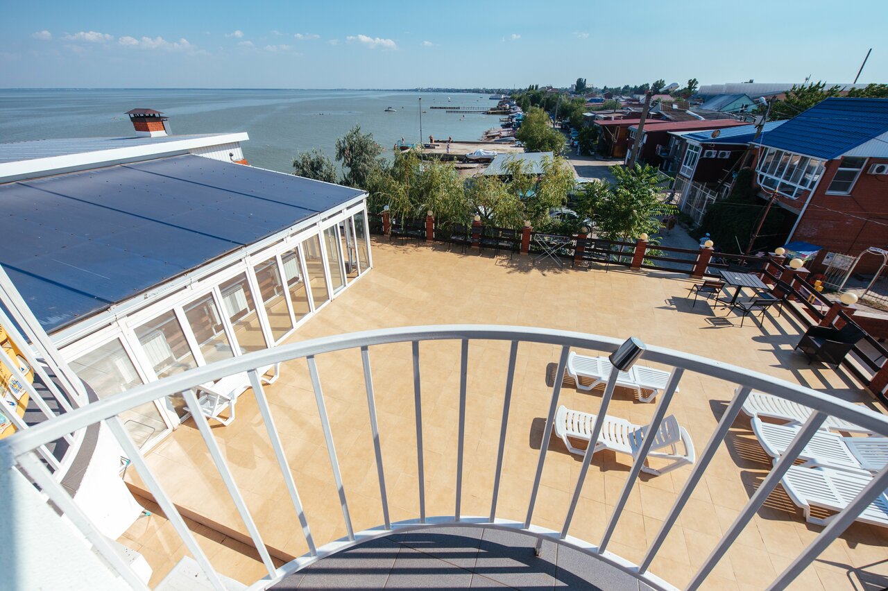 Гостиница Торнадо Ейск