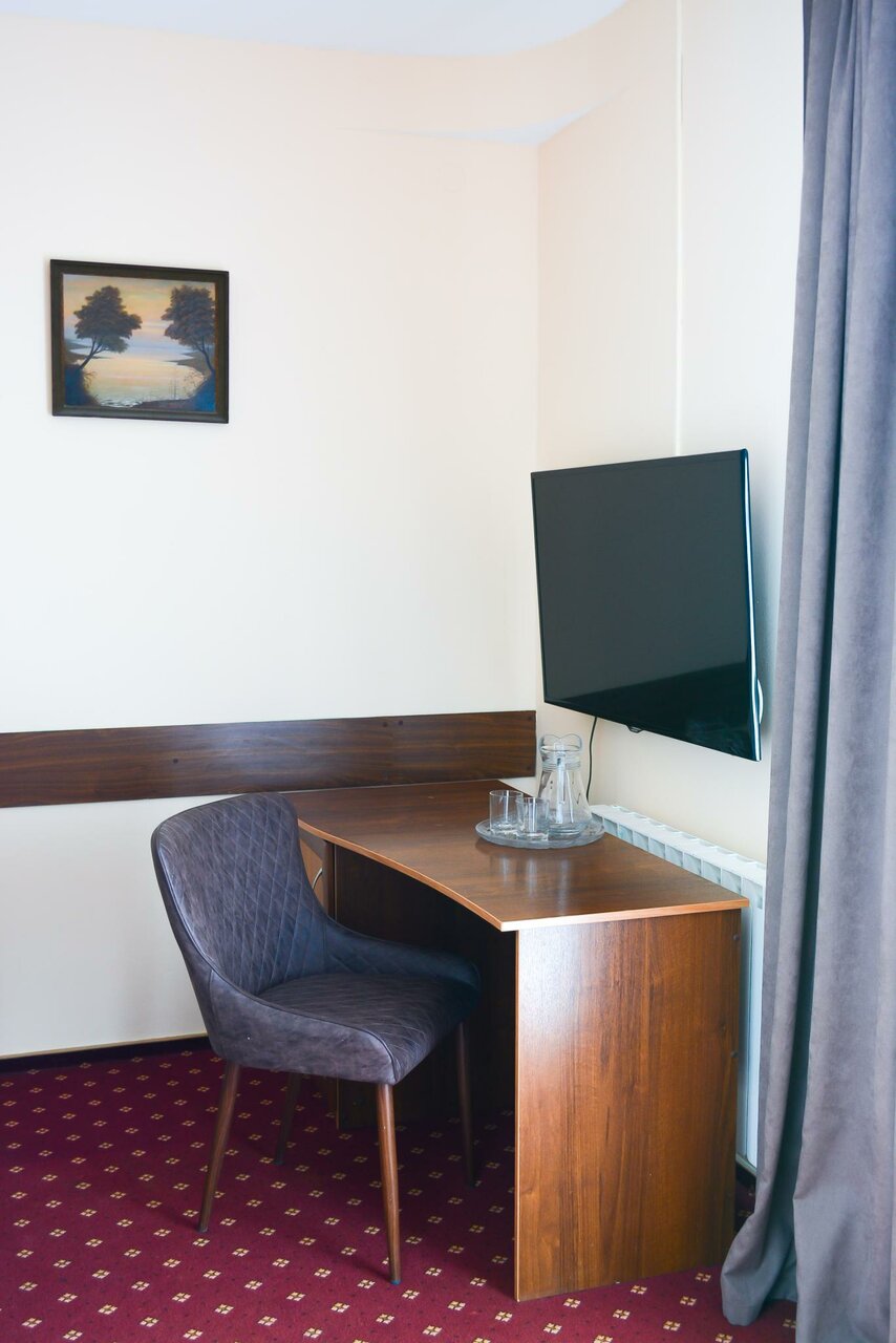 Гостиница Торнадо Ейск-66