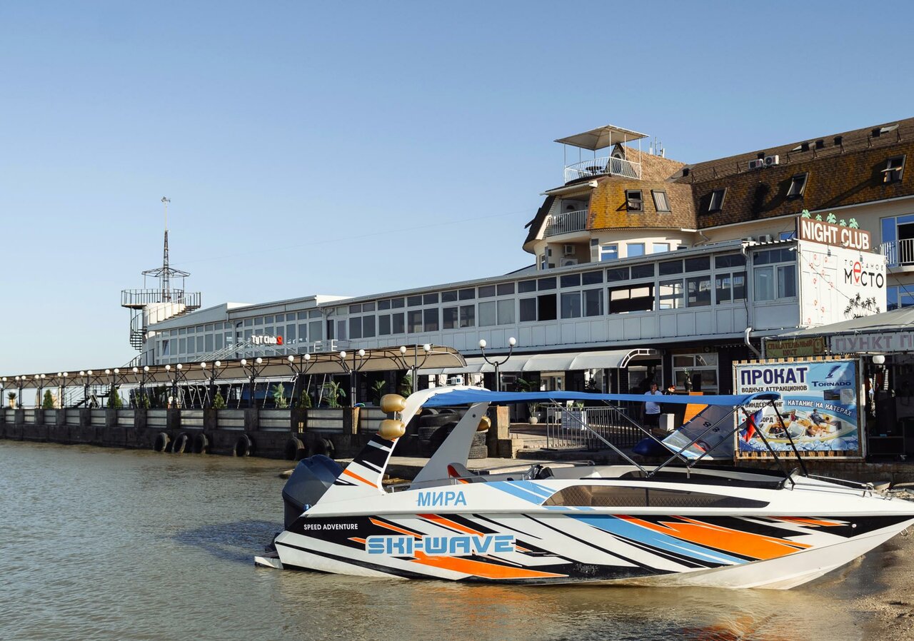 Гостиница Торнадо Ейск-51