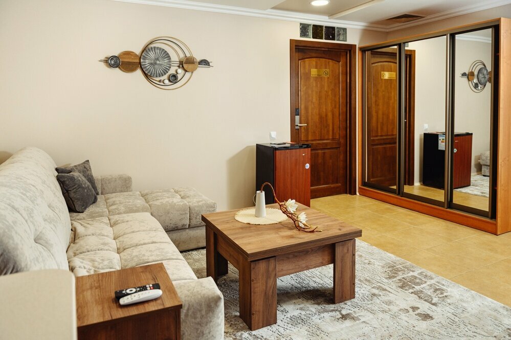 Гостиница Торнадо Ейск