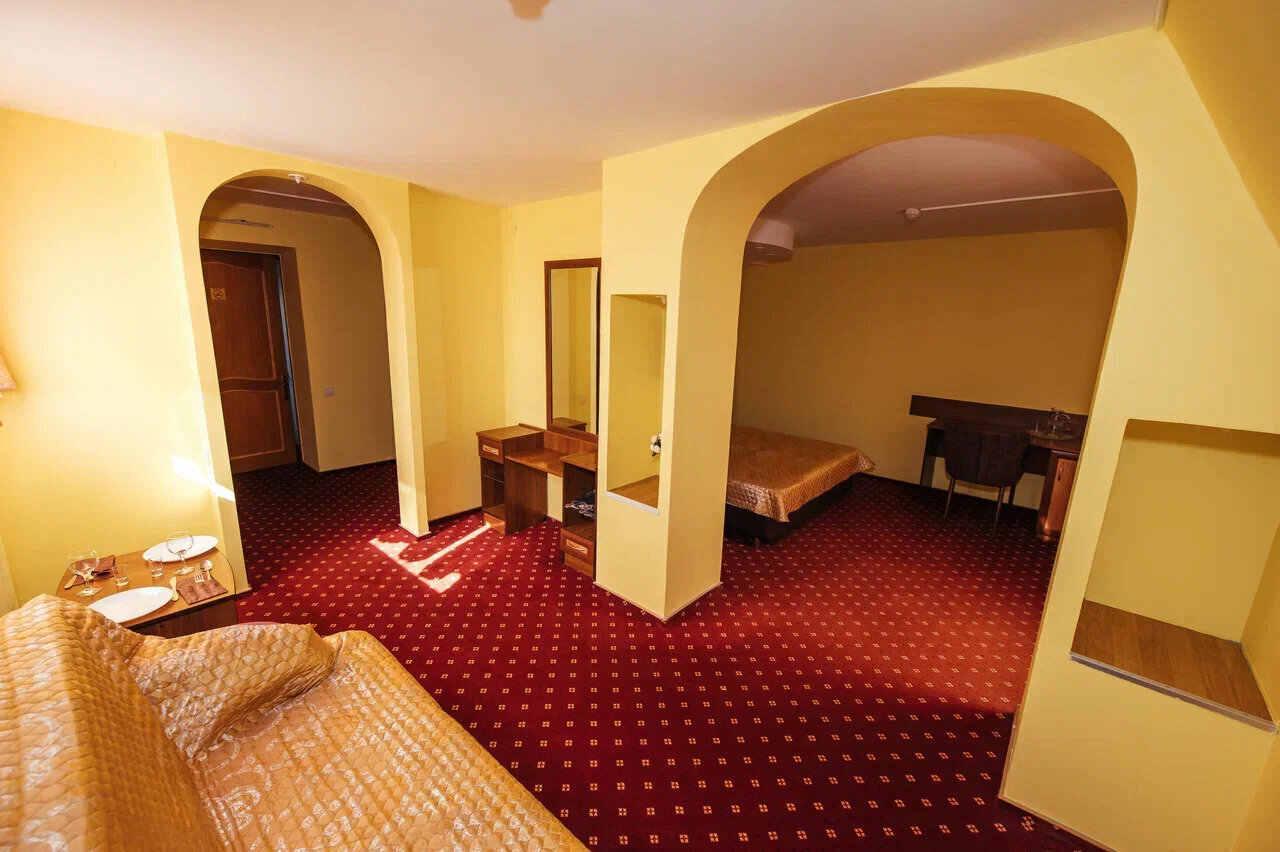 Гостиница Торнадо Ейск