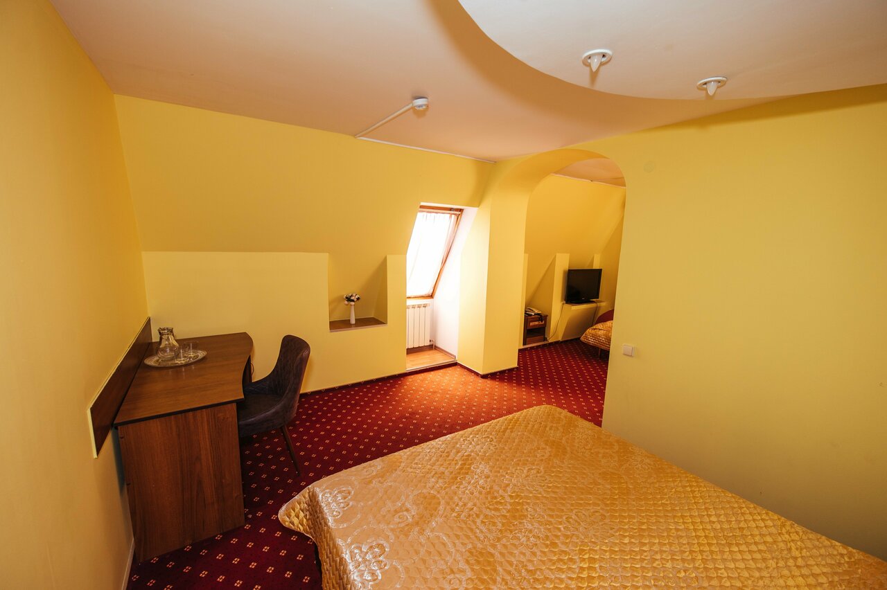 Гостиница Торнадо Ейск