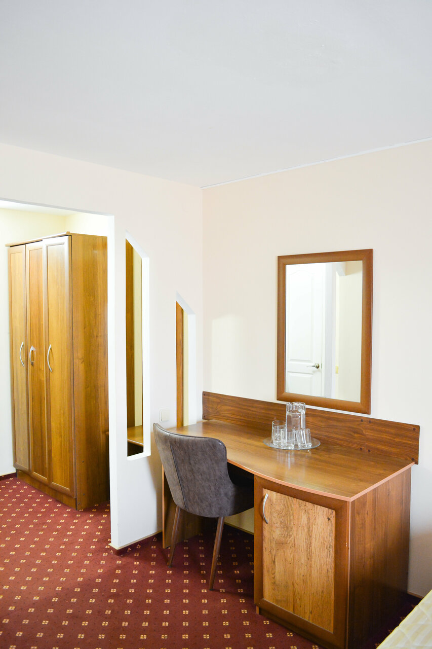 Гостиница Торнадо Ейск