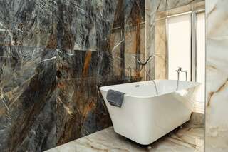 Гостиница Торнадо Ейск Улучшенный четырехместный номер-12