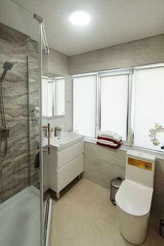 Гостиница Торнадо Ейск Улучшенный четырехместный номер-3