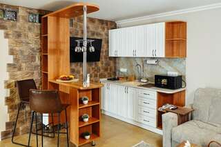 Гостиница Торнадо Ейск Улучшенный четырехместный номер-8