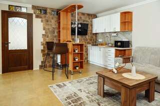 Гостиница Торнадо Ейск Улучшенный четырехместный номер-7