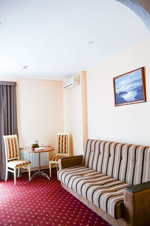 Гостиница Торнадо Ейск-68