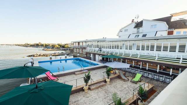 Гостиница Торнадо Ейск-4