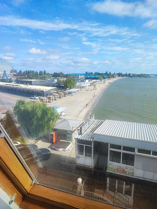 Гостиница Торнадо Ейск-83